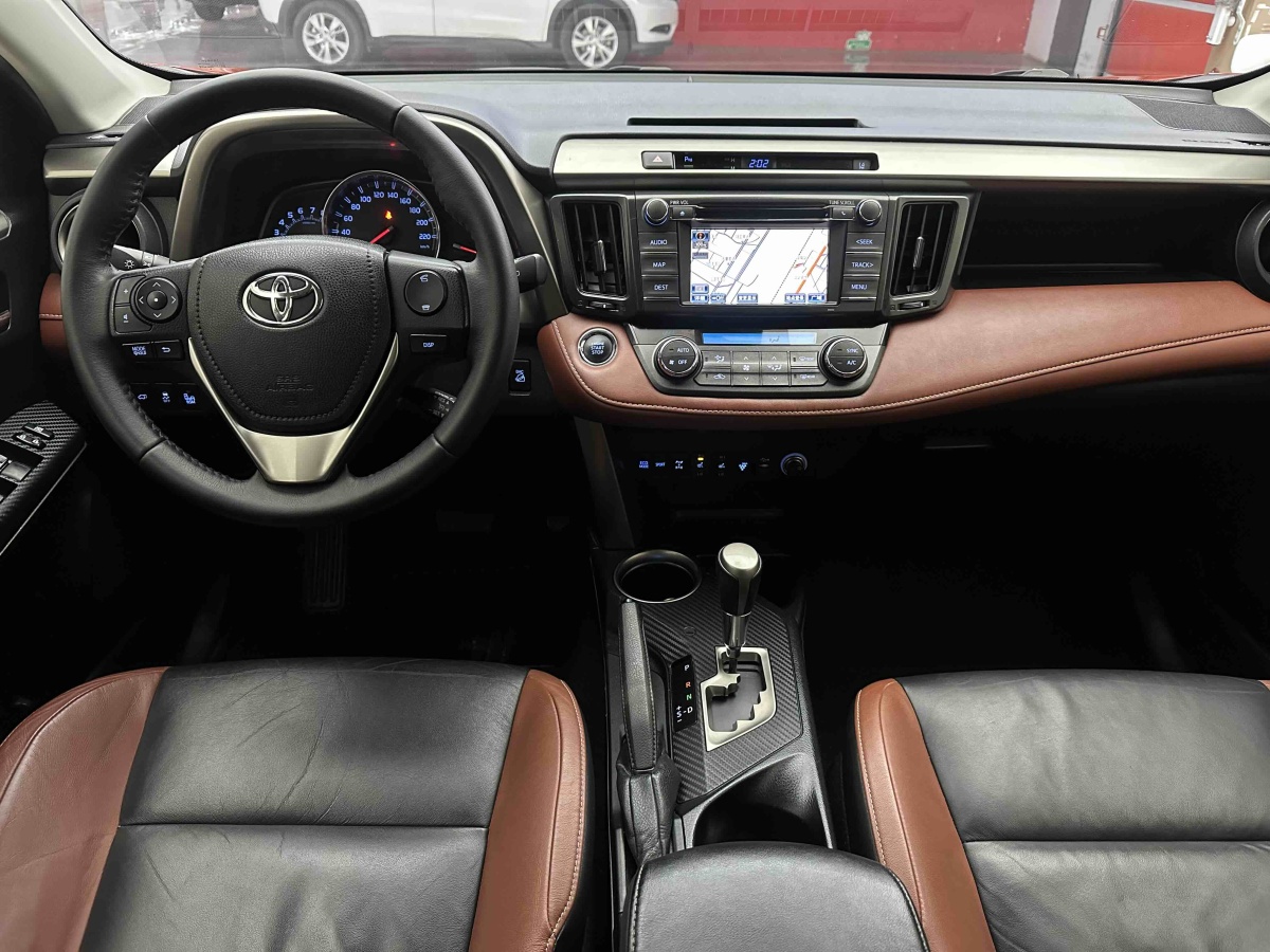Toyota RAV4 2014 #4 Toyota RAV4 2014 car image #4