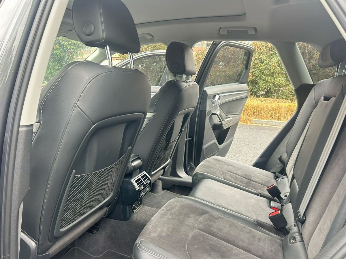 Audi Q3 2022 #4 Audi Q3 2022 изображение автомобиля #4