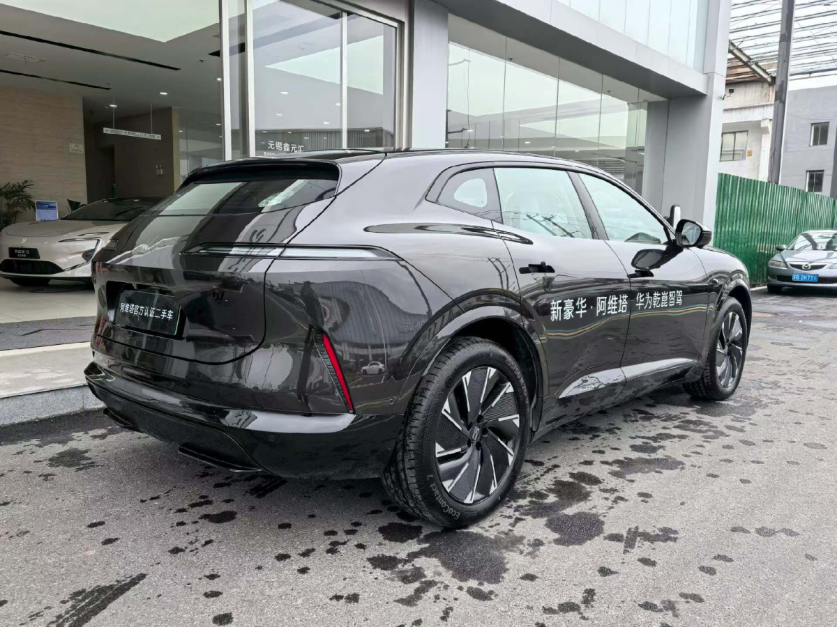 Avatr 07 2025 car image #4