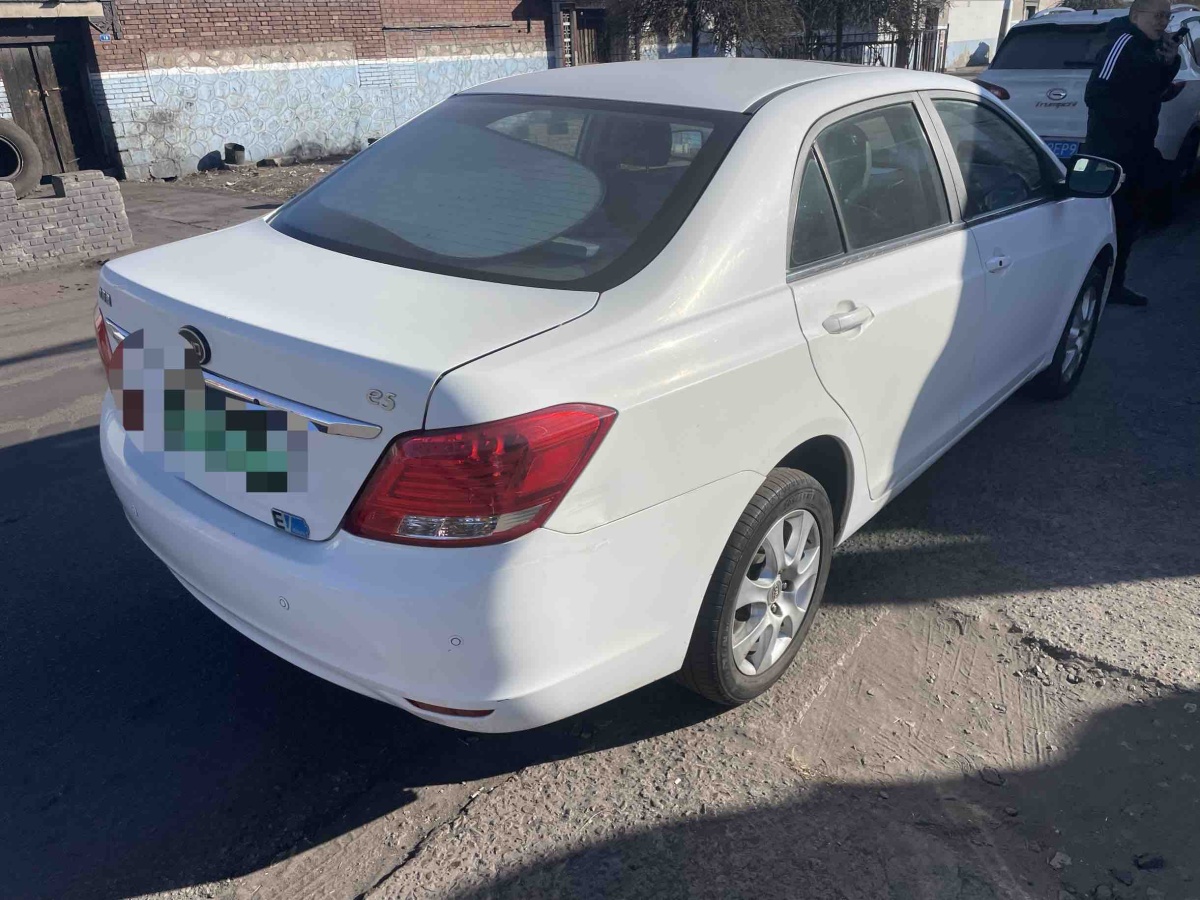 BYD e5 2016 #4 BYD e5 2016 car image #4