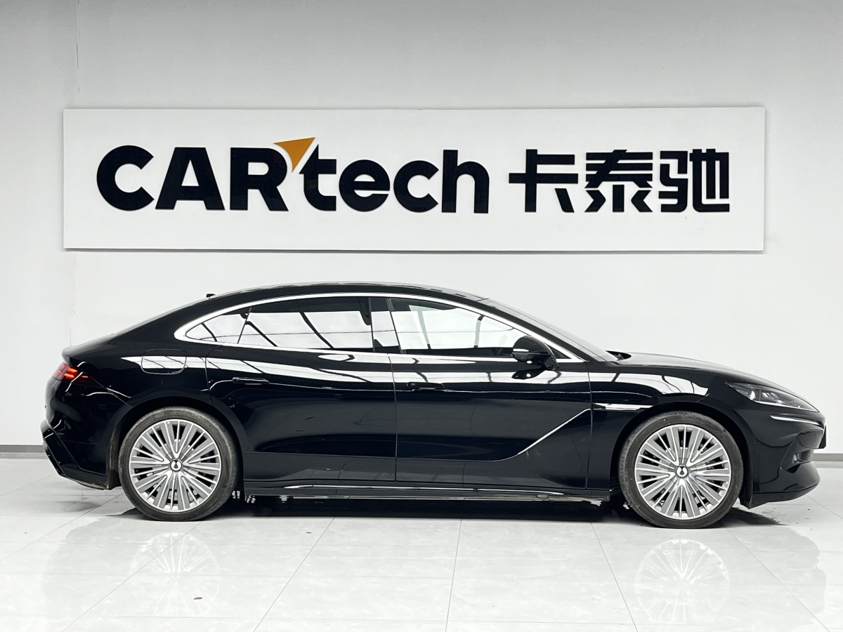 Denza Z9 2024 car image #4