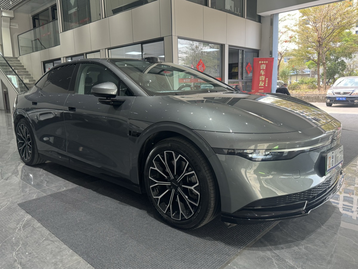 极氪 极氪007 2024 汽车图片 #4