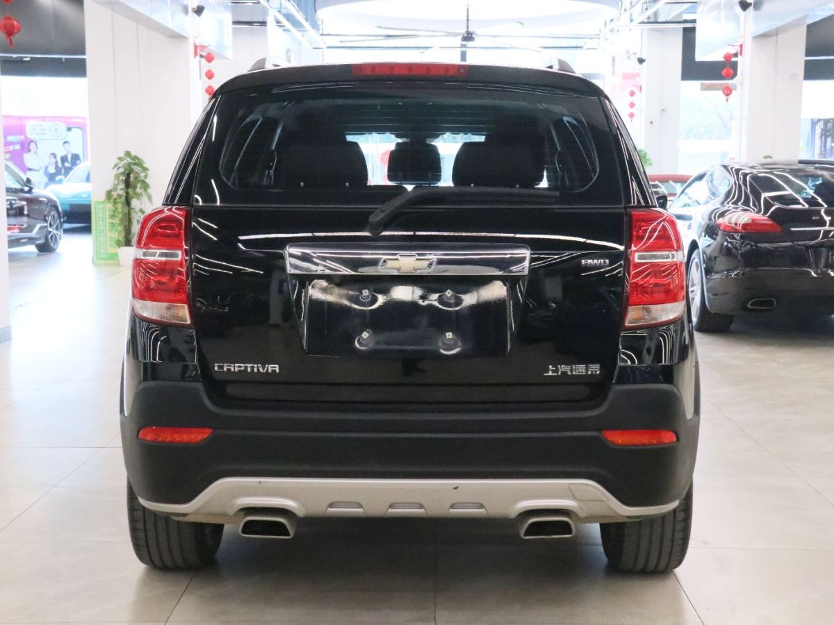 Chevrolet Captiva 2016 car image #4