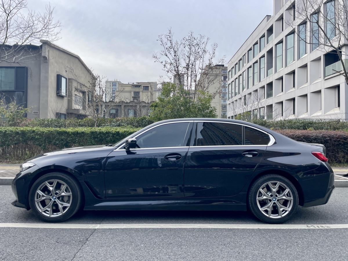 BMW i3 2022 #4 BMW i3 2022 car image #4