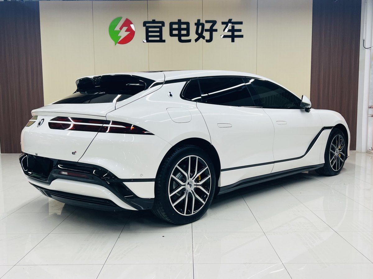 Denza Z9GT 2024 car image #4