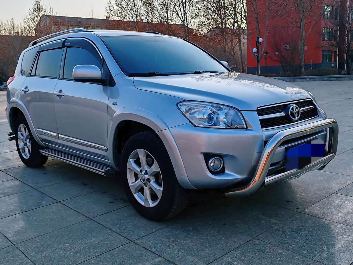 Toyota RAV4 2009 car image #4