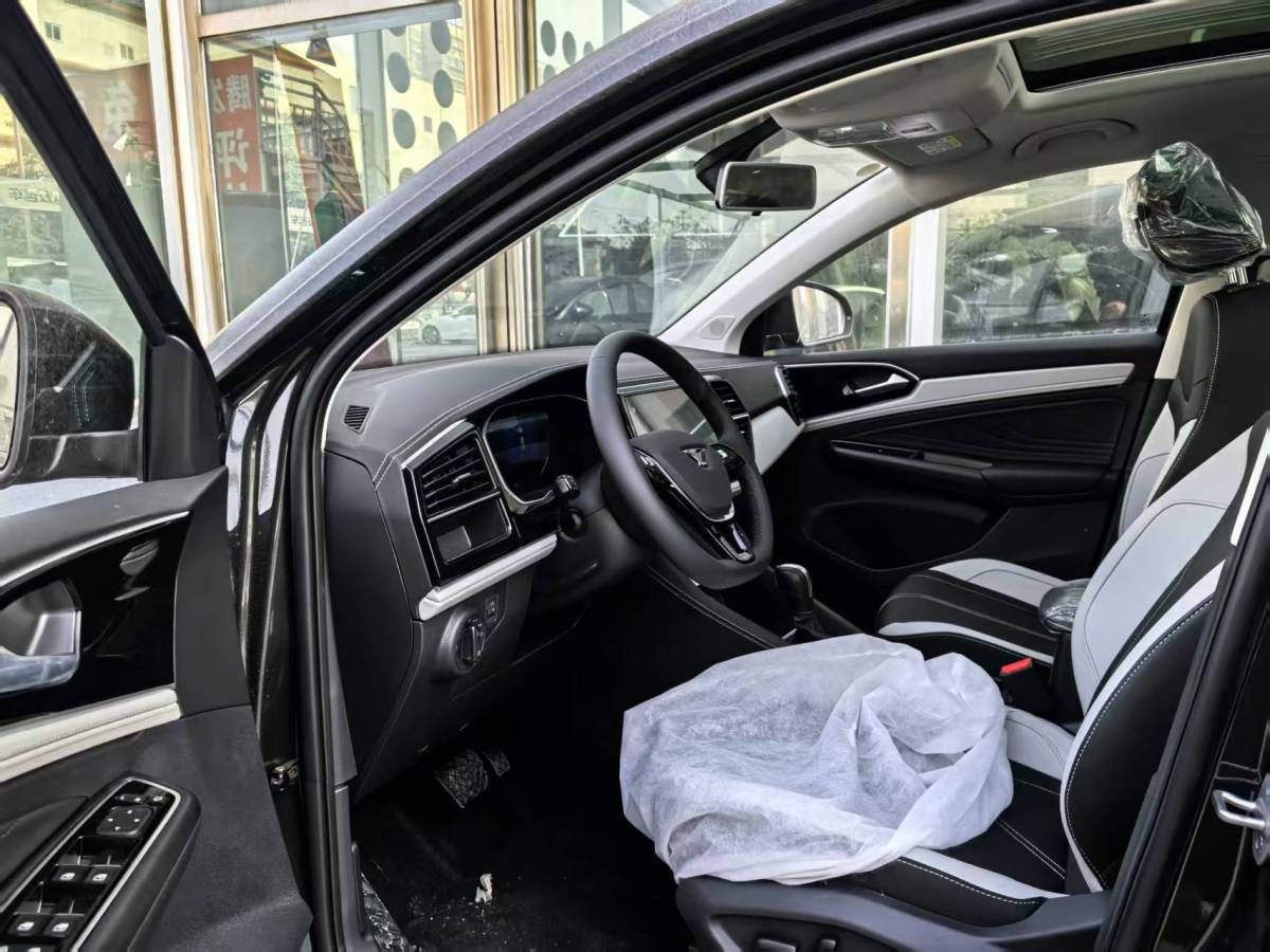 Jetta VS7 2025 car image #4