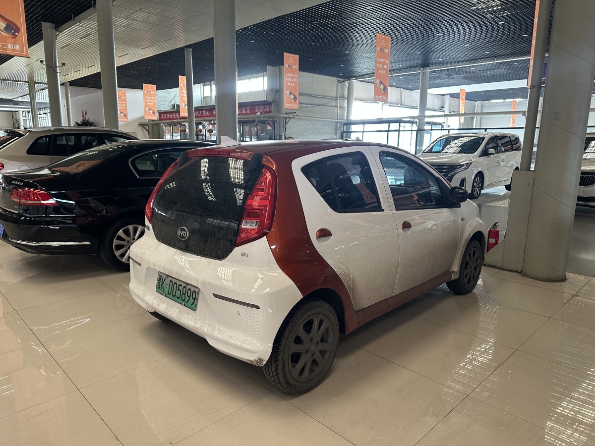 BYD e1 2020 #4 BYD e1 2020 صورة سيارة #4