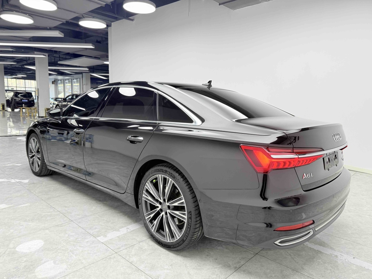 Audi A6L 2021 #4 Audi A6L 2021 car image #4