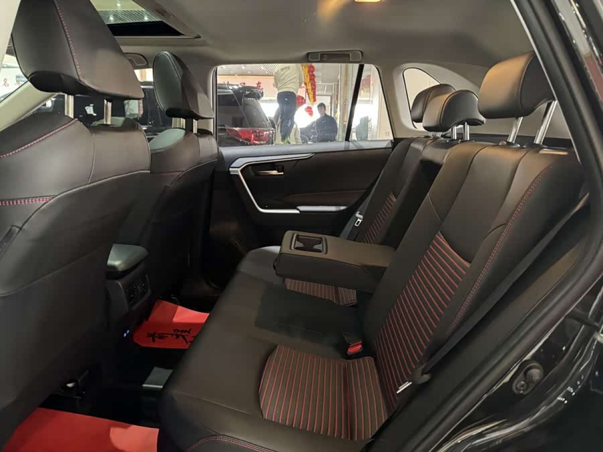 Toyota RAV4 Hybird E+ 2021 car image #4