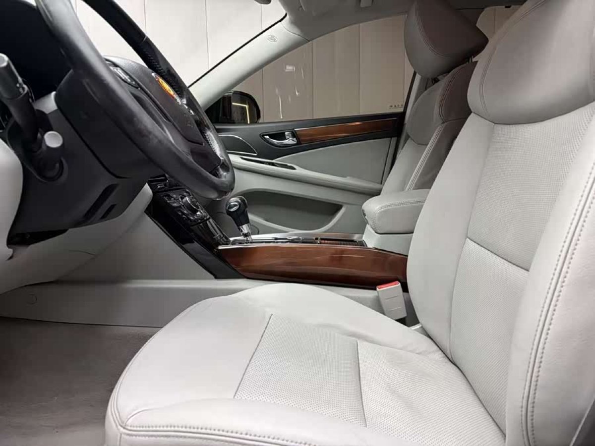 HongQi 2012 #4 HongQi 2012 car image #4