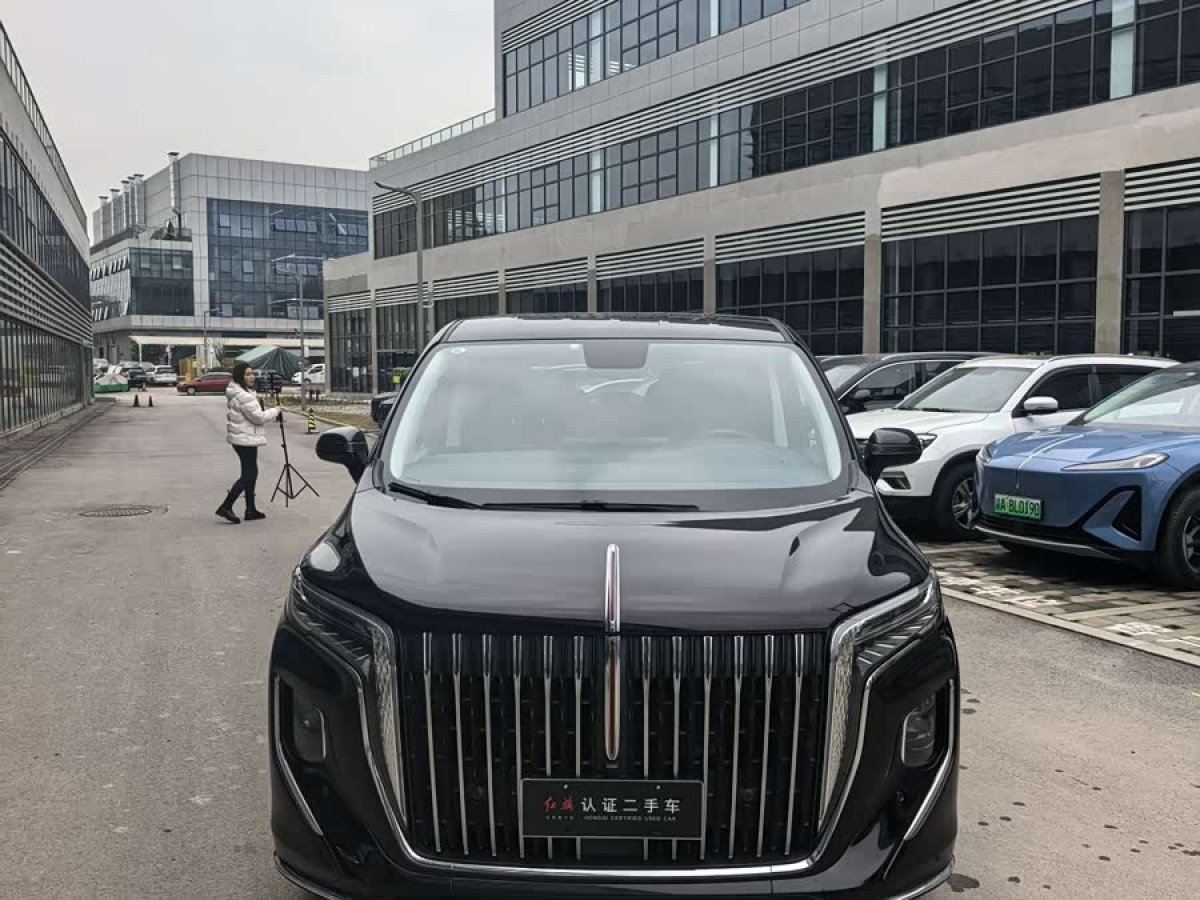 HongQi HQ9 PHEV 2024 #4 HongQi HQ9 PHEV 2024 car image #4