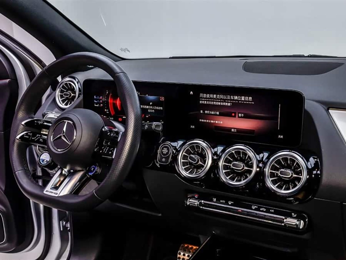 Mercedes-Benz GLA AMG 2023 #4 Mercedes-Benz GLA AMG 2023 car image #4