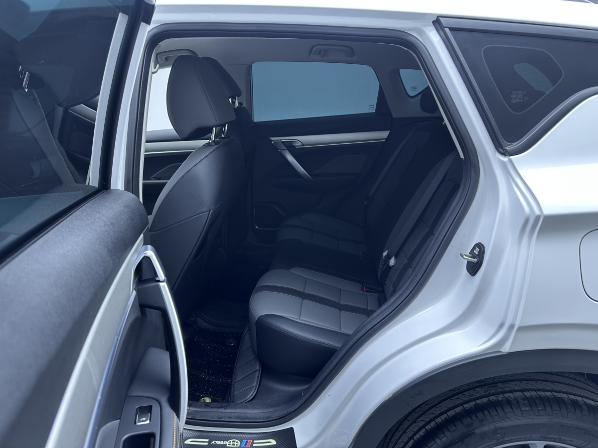 GEELY Coolray 2025 car image #4
