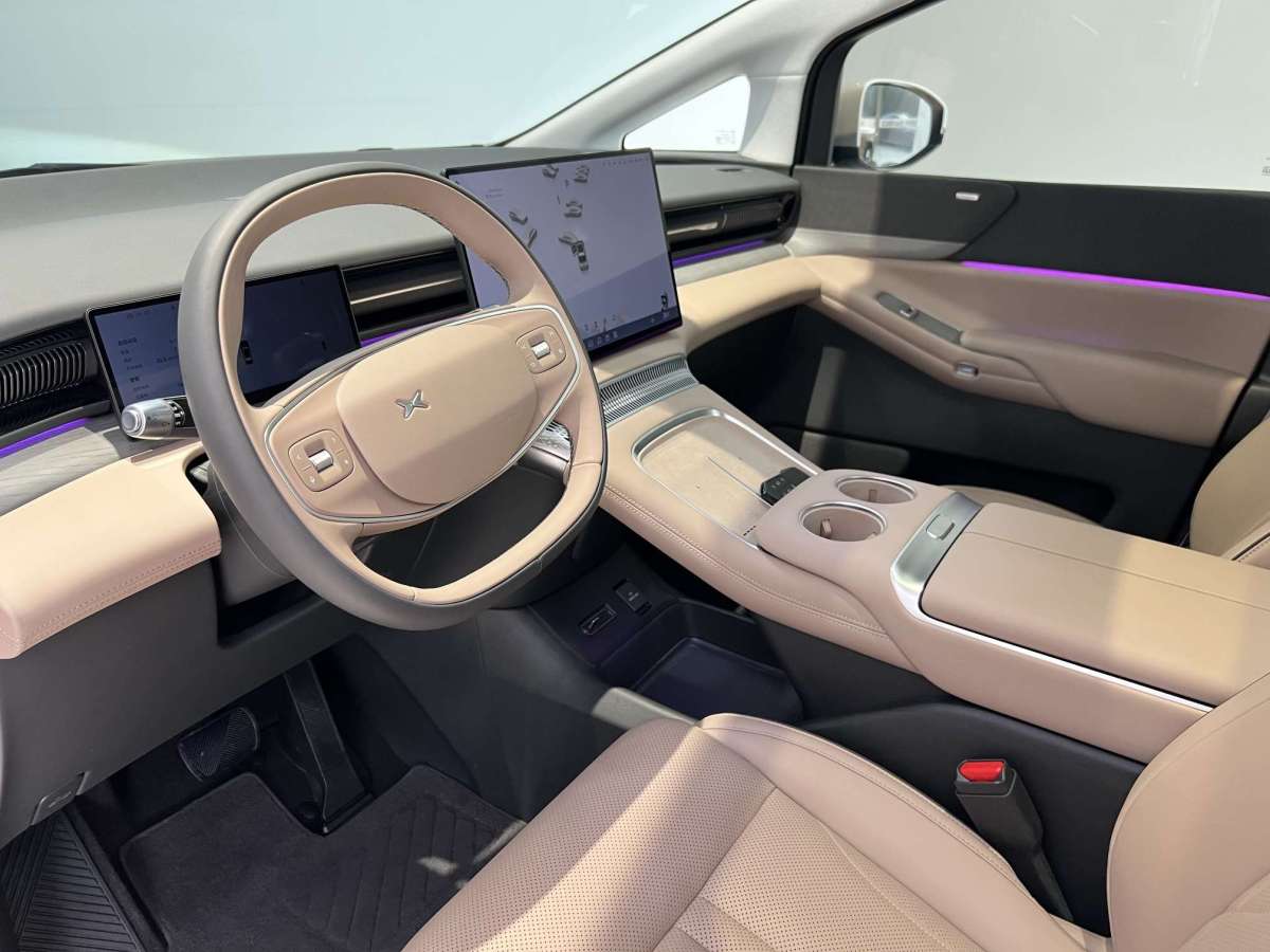 Xpeng X9 2025 imagem de carro #4