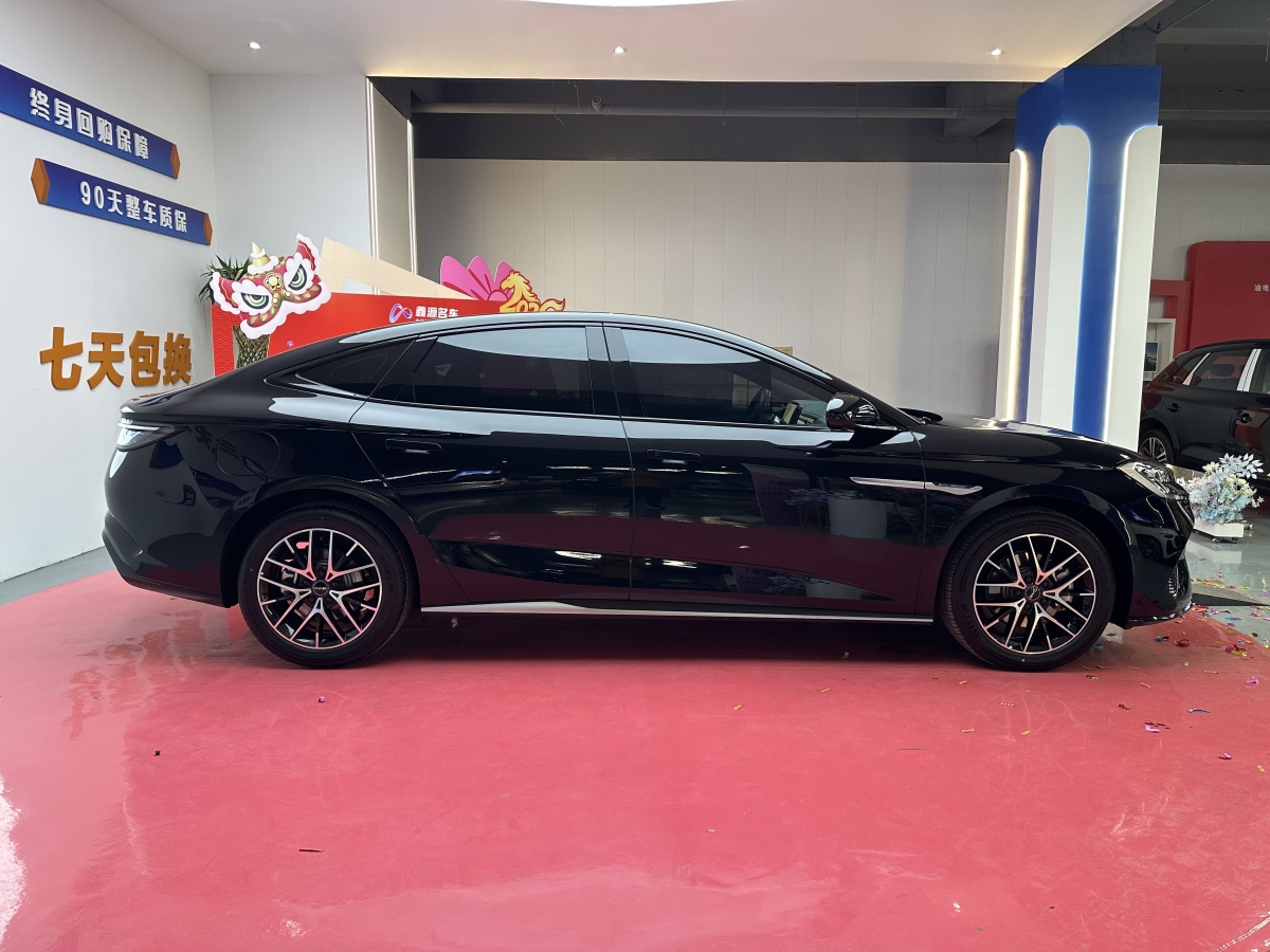 BYD Seal 07 DM-i 2025 صورة سيارة #4