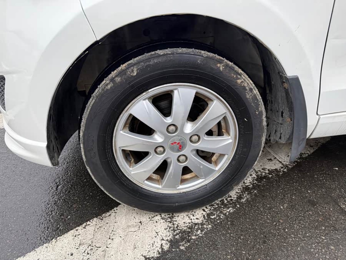 Wuling Hongguang 2017 immagine di auto #4