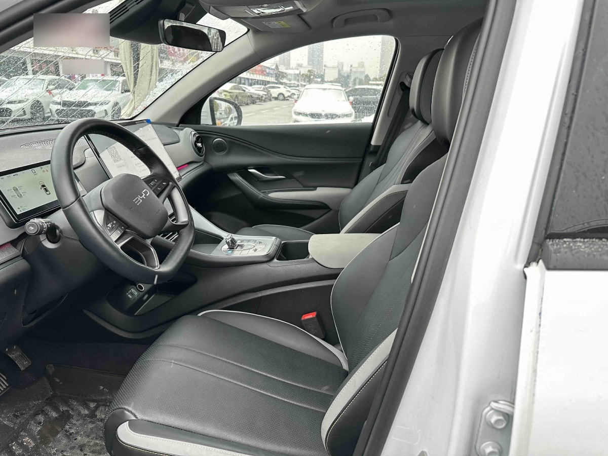 BYD Sea Lion 05 DM-i 2025 image de voiture #4