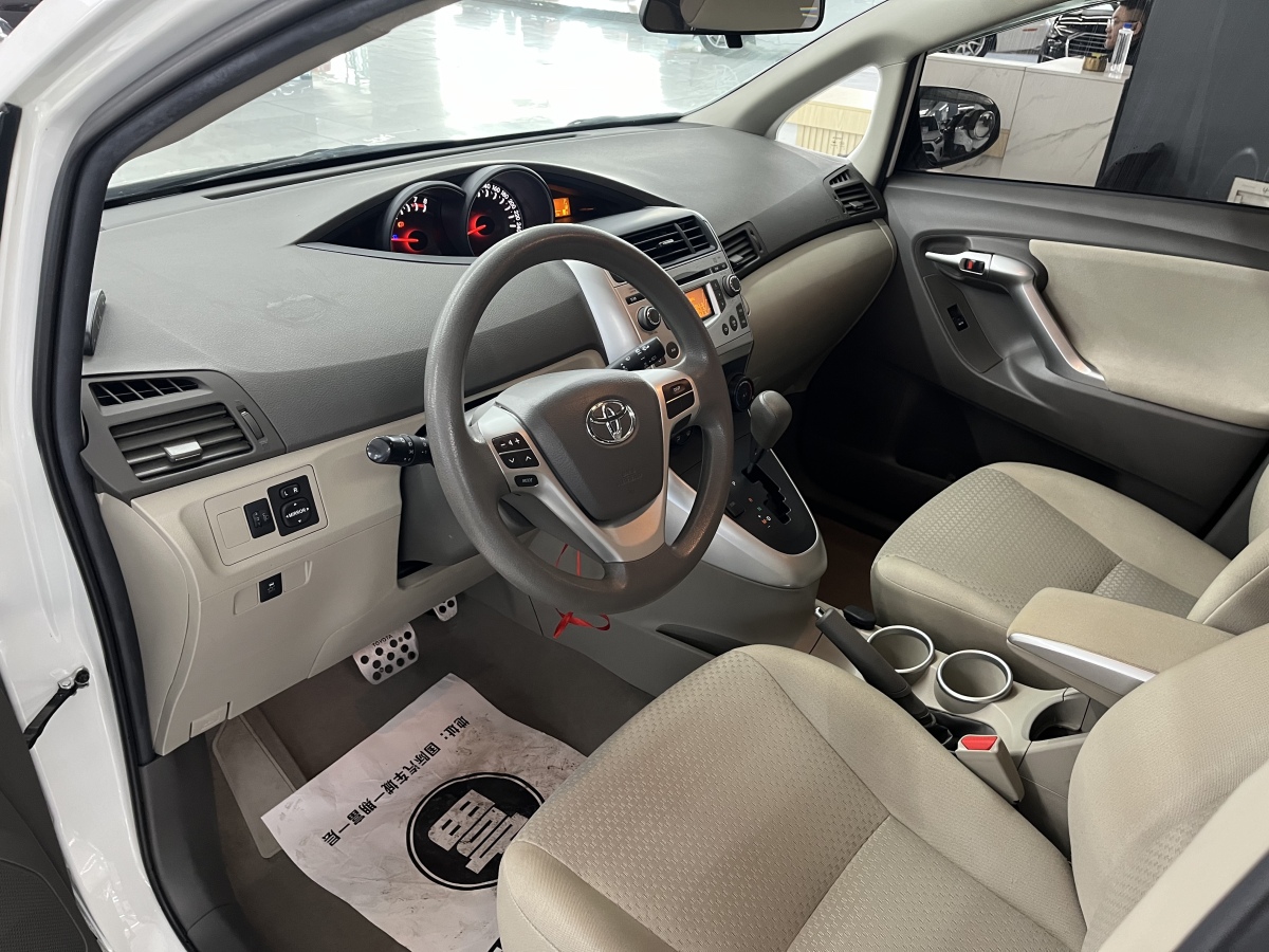 Toyota Verso 2014 car image #4