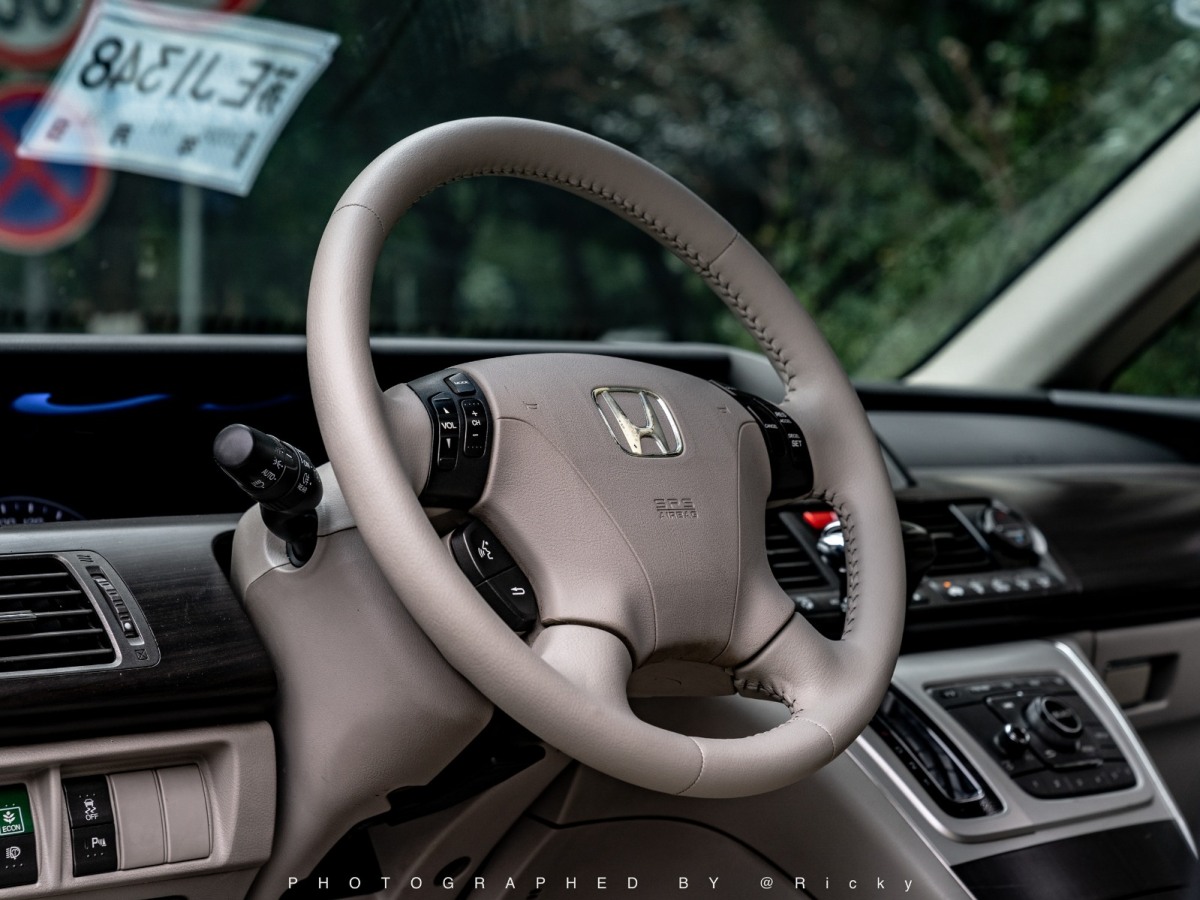 Honda Elysion 2013 صورة سيارة #4