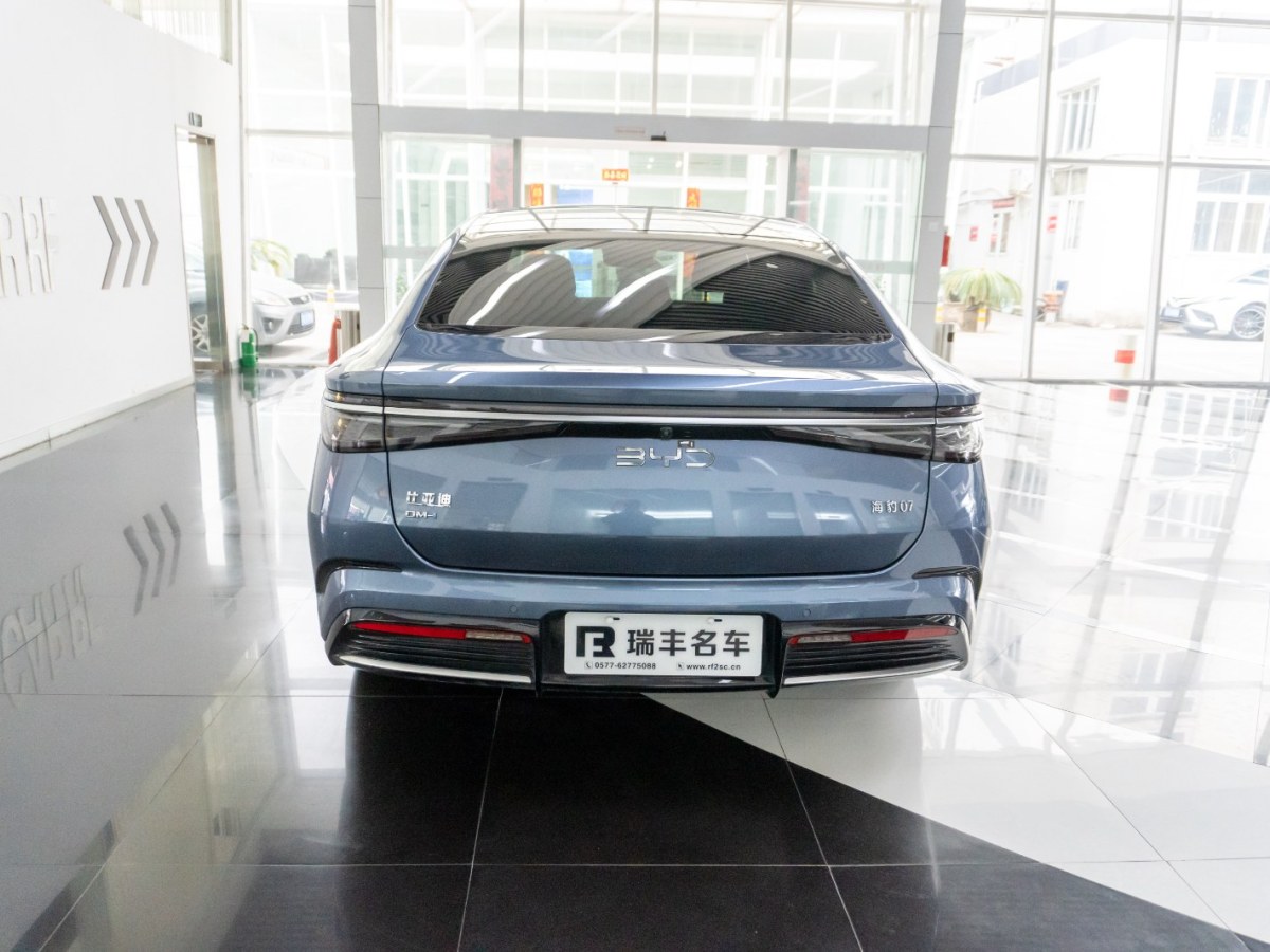 BYD Seal 07 DM-i 2024 صورة سيارة #4