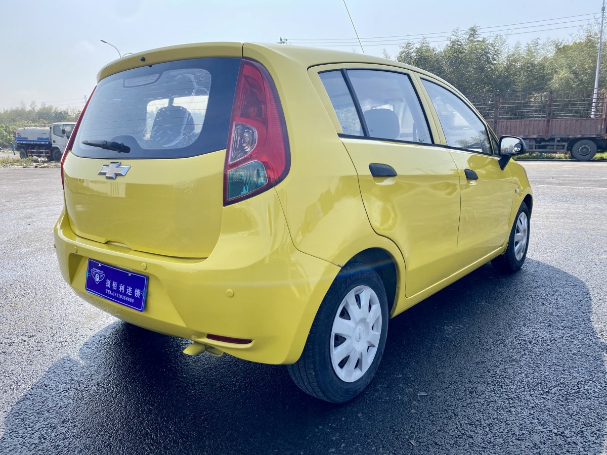 Chevrolet Sail 2011 car image #4