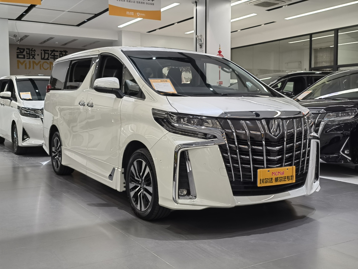 Toyota Alphard 2024 immagine di auto #4