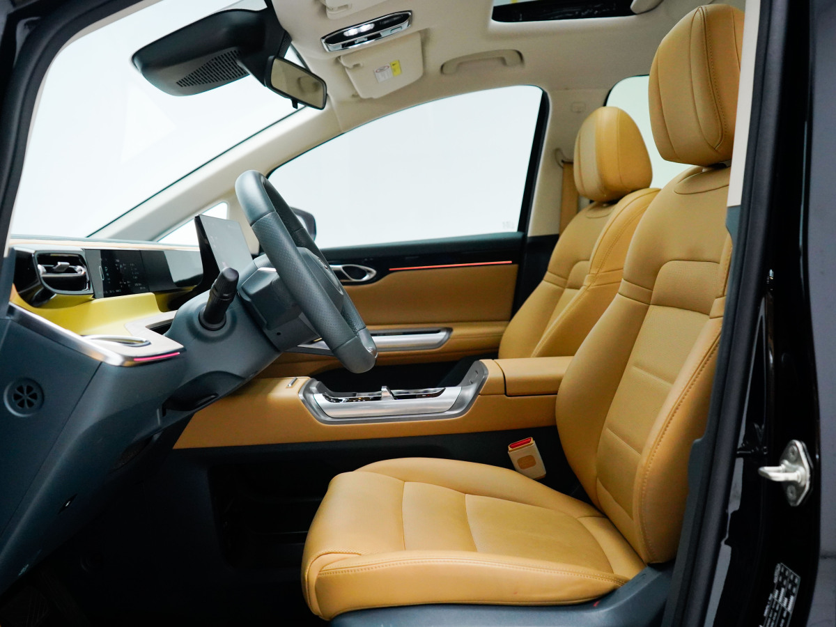 GAC Trumpchi E8 New Energy 2024 car image #4