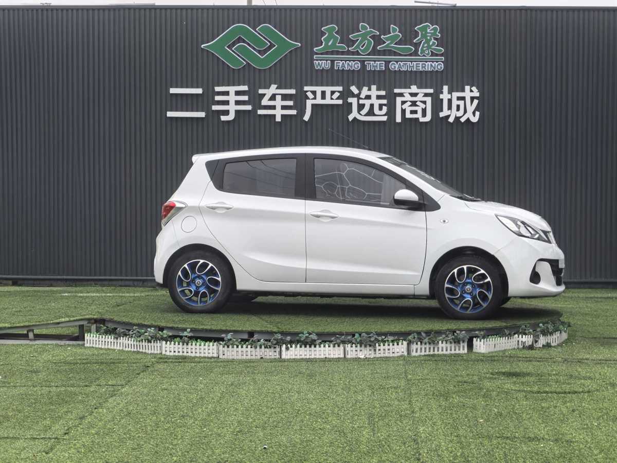 Changan BenBen EV 2018 صورة سيارة #4