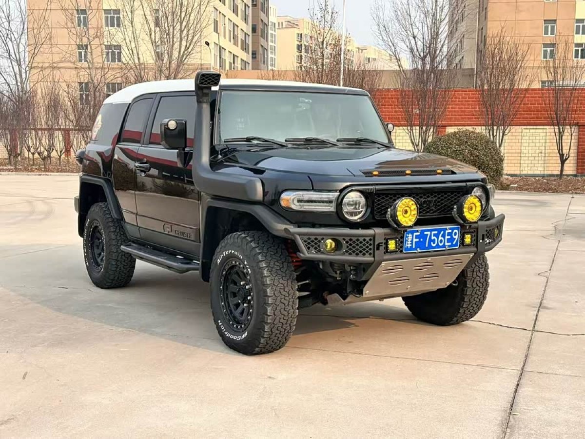 Toyota FJ Cruiser 2015 car image #4
