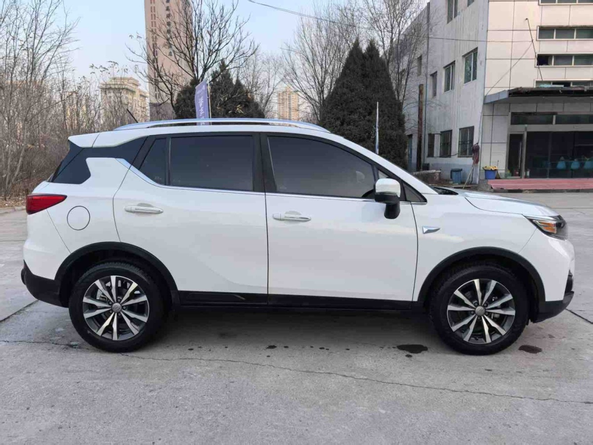 GAC Trumpchi GS3 2020 #4 GAC Trumpchi GS3 2020 car image #4