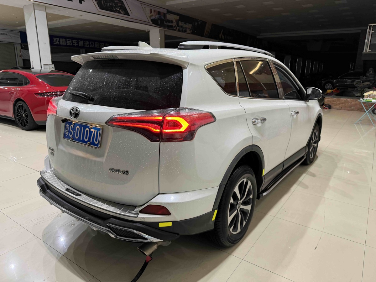 Toyota RAV4 2019 car image #4