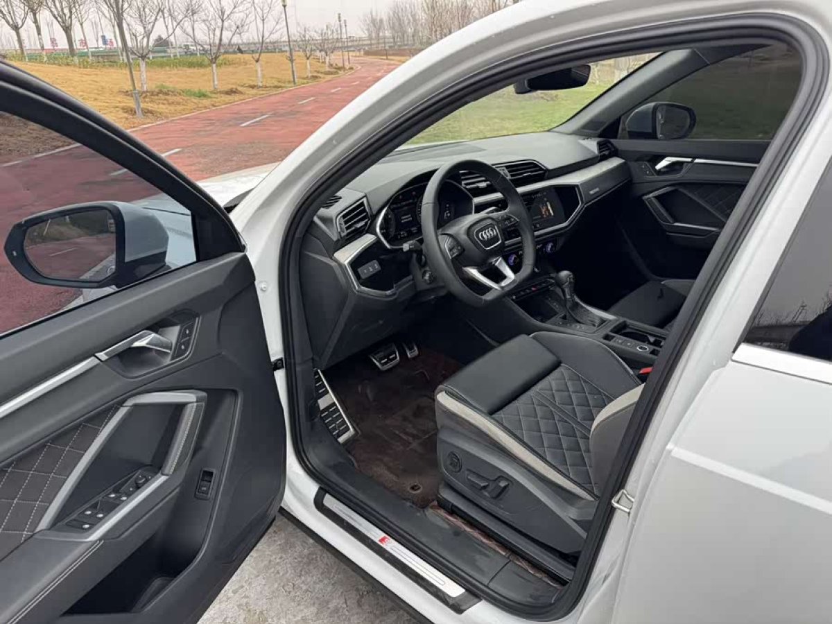 Audi 2025 car image #4