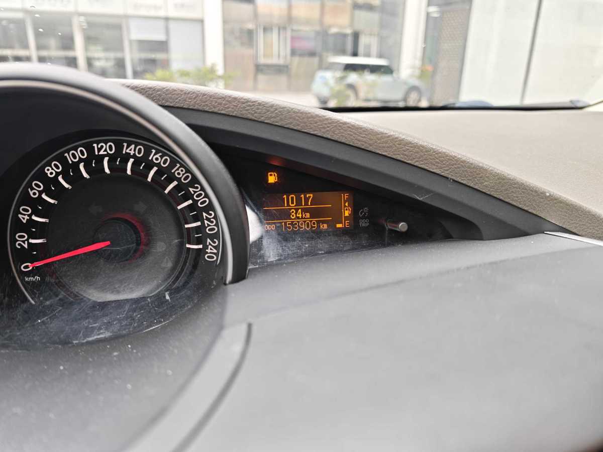 Toyota Verso 2016 immagine di auto #4