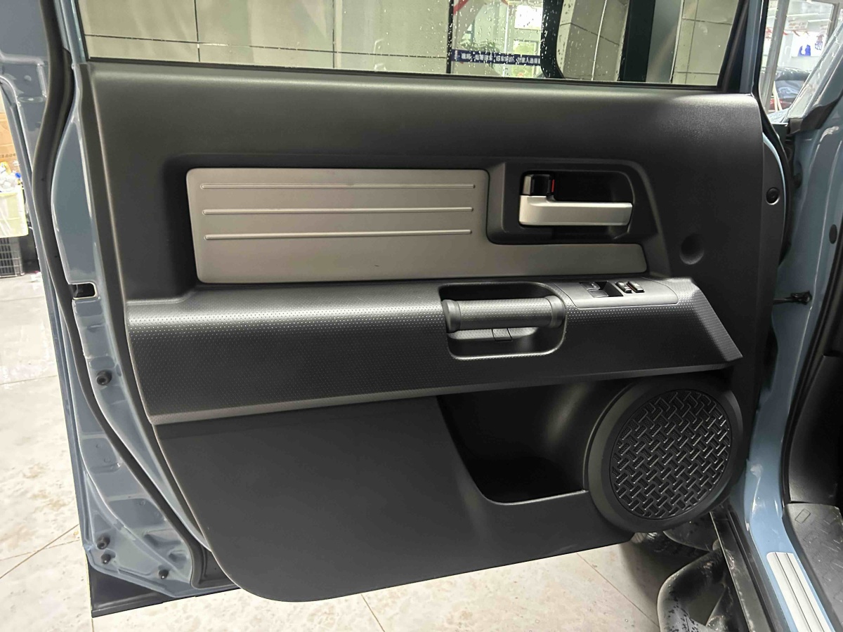 Toyota FJ Cruiser 2019 car image #4