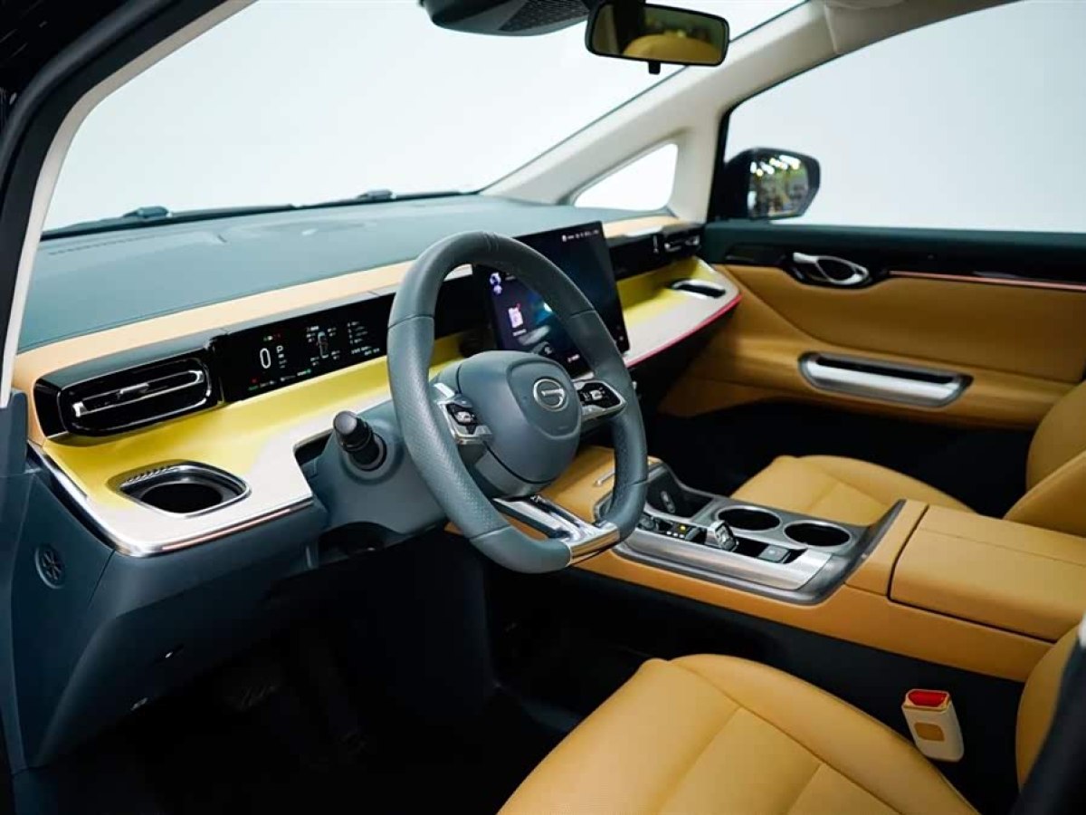 GAC Trumpchi E8 New Energy 2024 car image #4