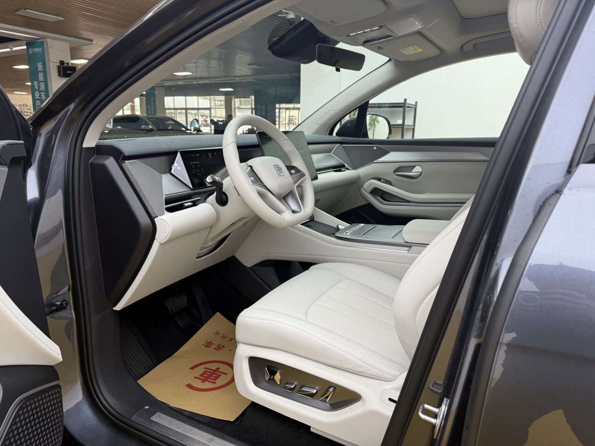 BYD Tang L 2025 car image #4