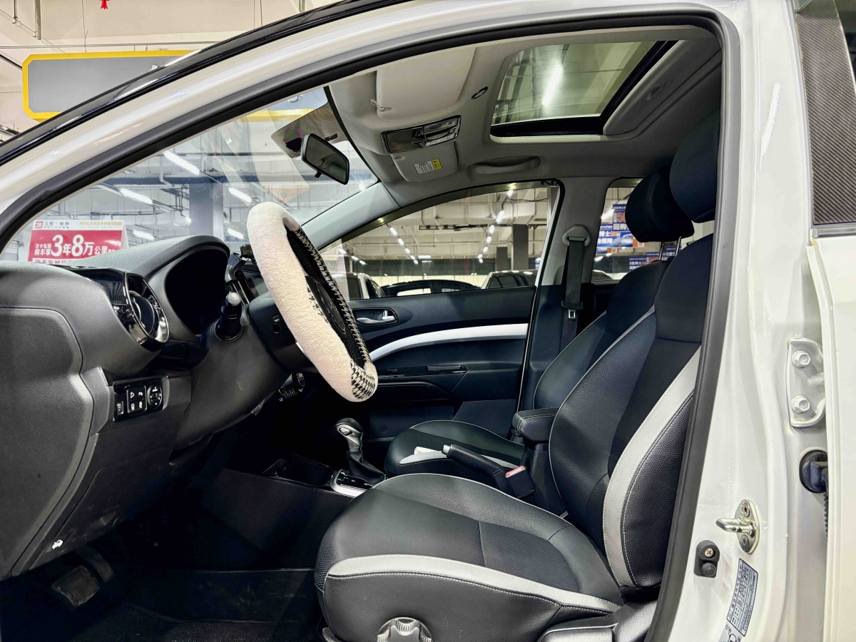 起亚 奕跑 2022 汽车图片 #4