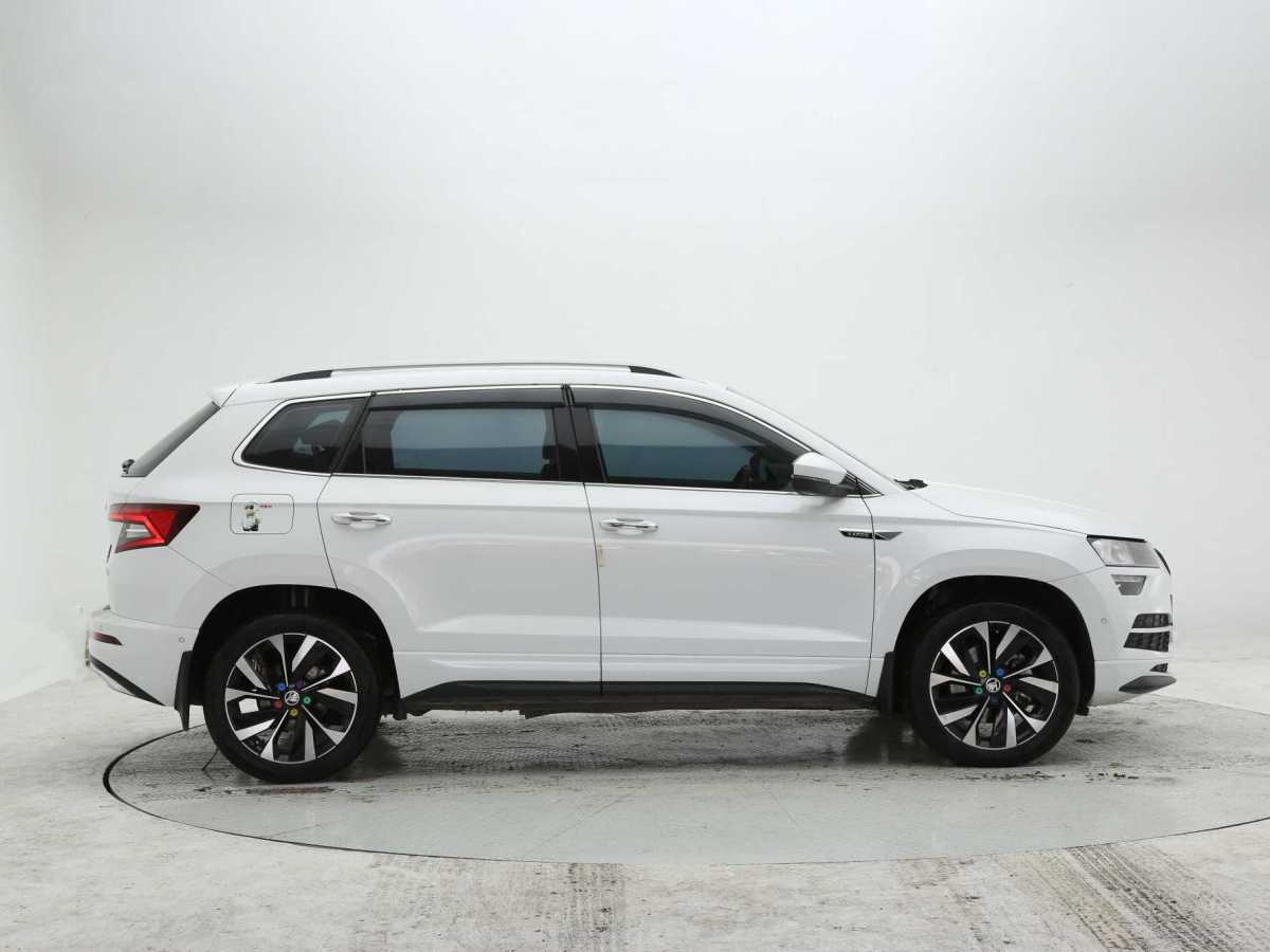 Skoda Karoq 2023 car image #4