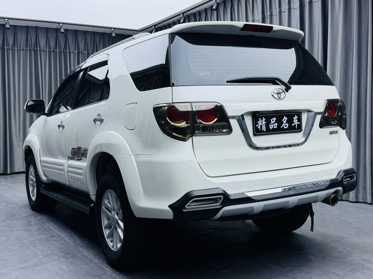Toyota 2016 car image #4