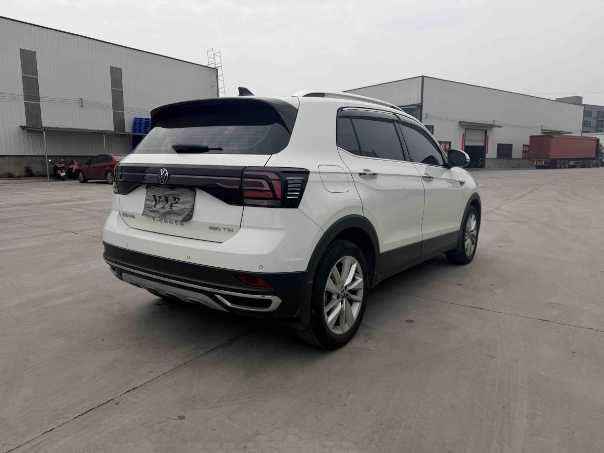 Volkswagen T-Cross 2022 #4 Volkswagen T-Cross 2022 car image #4