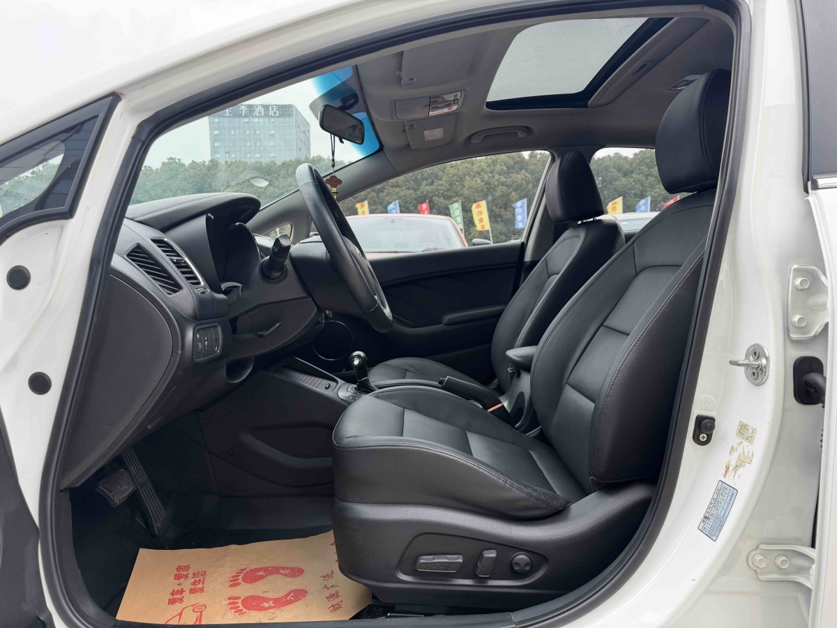 Kia K3 2013 изображение автомобиля #4