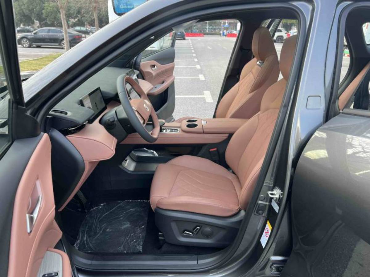 Changan UNI-Z PHEV 2025 car image #4