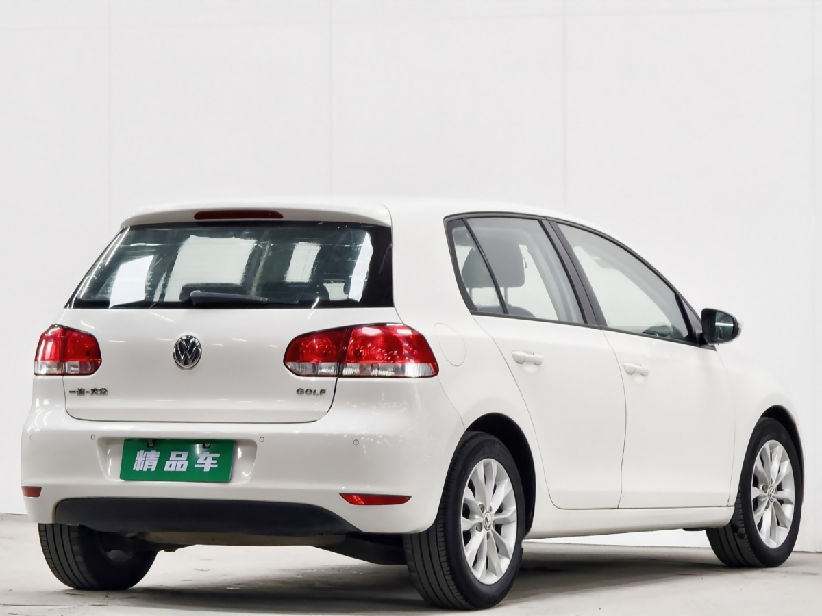 Volkswagen Golf 2014 car image #4