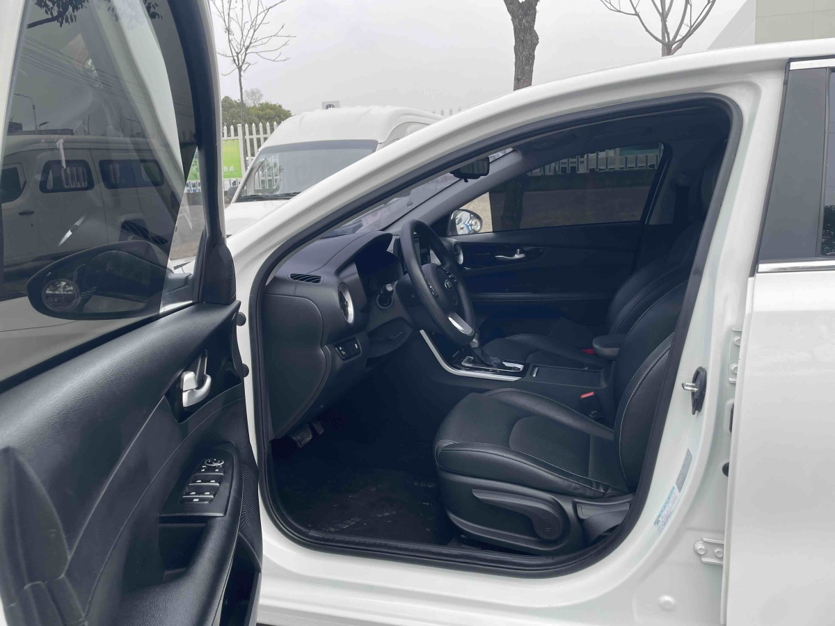 Kia K3 2019 изображение автомобиля #4