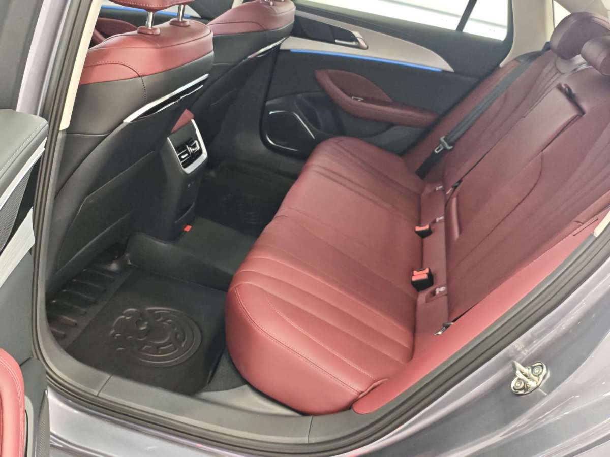 HongQi H5 2025 car image #4