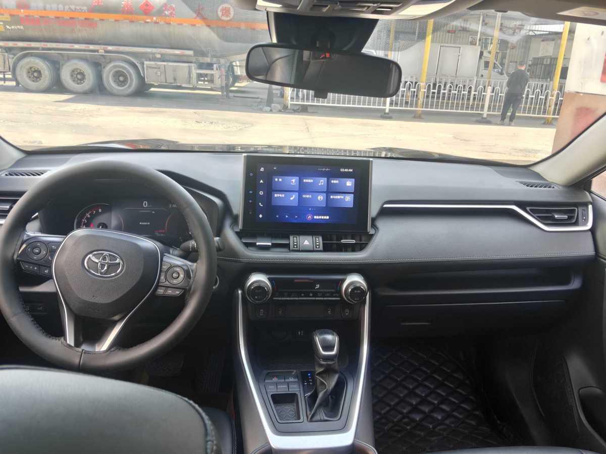 Toyota RAV4 2021 car image #4