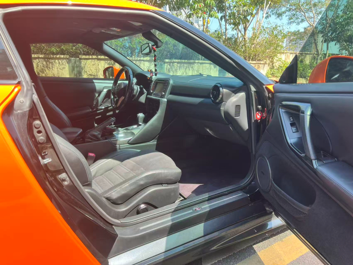 日产 日产GT-R 2017 汽车图片 #4