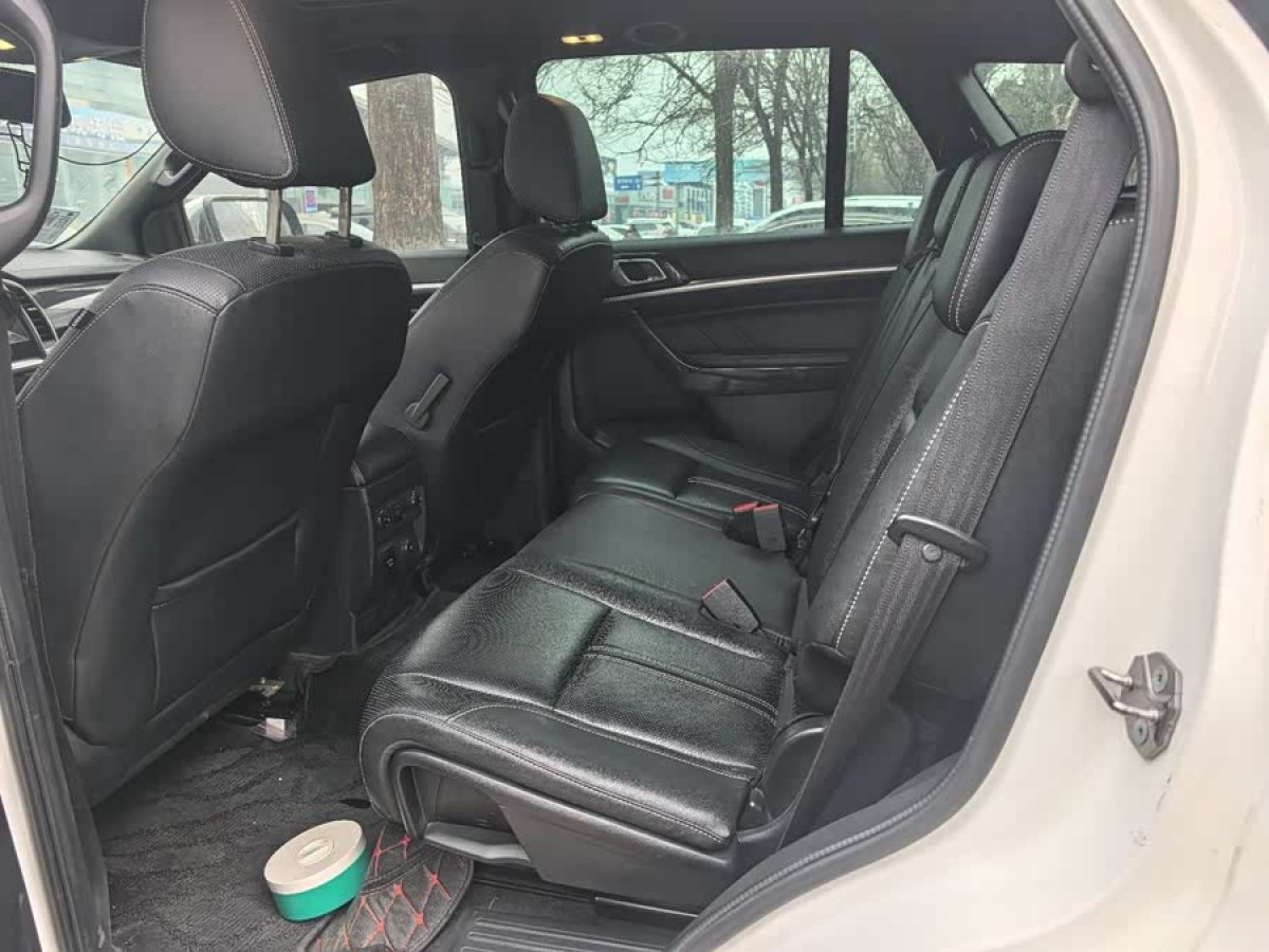 Ford Everest 2019 صورة سيارة #4