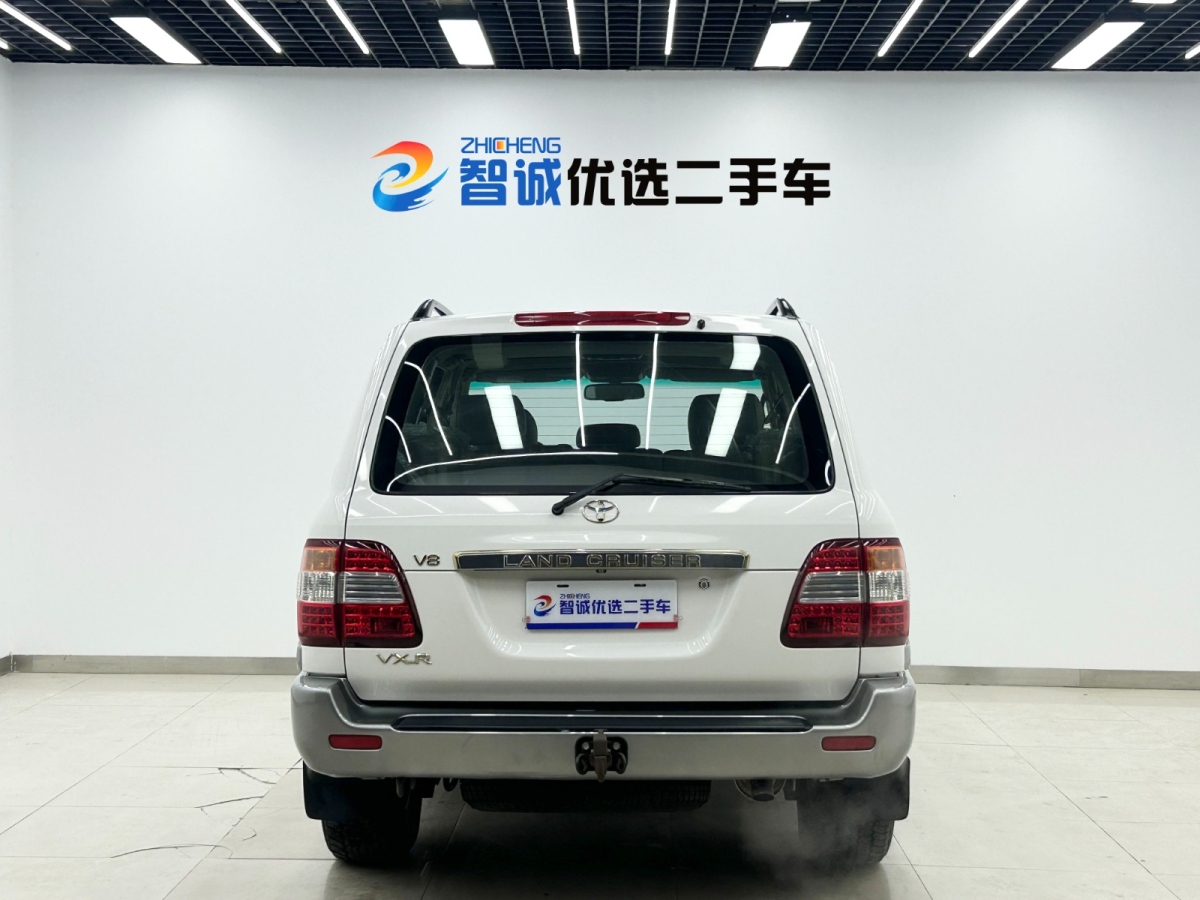 Toyota Land Cruiser 2005 immagine di auto #4